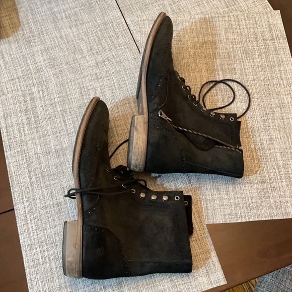 Andrew Marc Boots - Picture 4 of 5